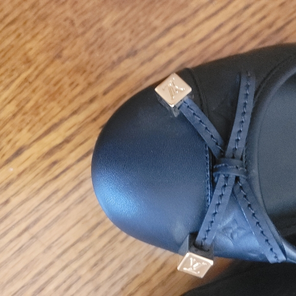Louis Vuitton Calfskin Black Monogram Embossed Logo Debbie Ballerina Flats Shoes - Picture 5 of 14